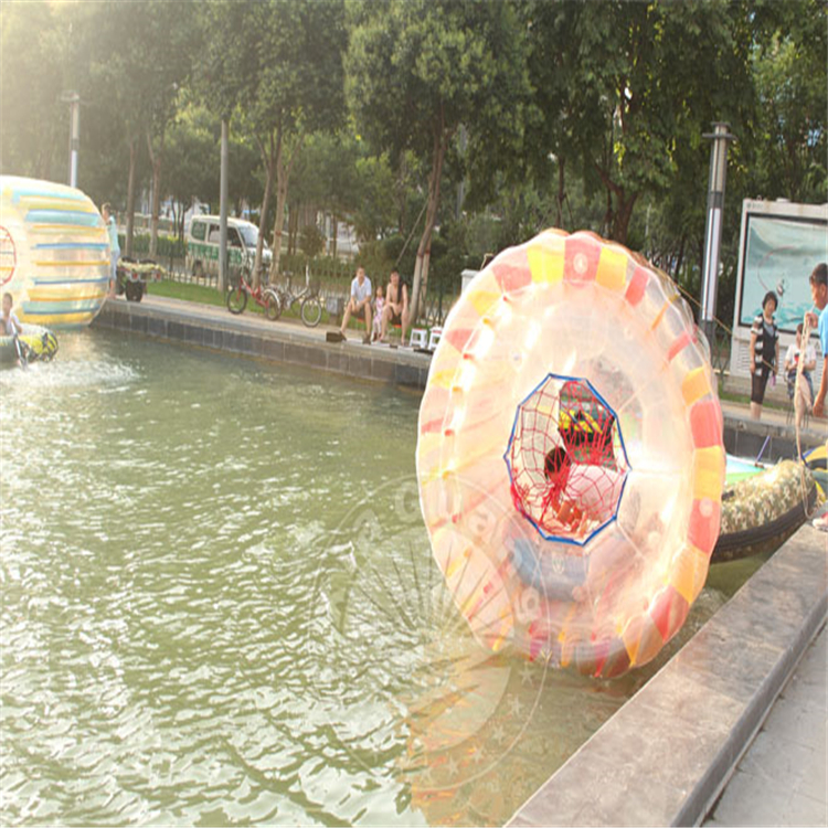 龙江镇景区团建水上滚筒